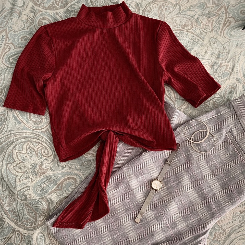 Forever 21 Open Back Tie Crop Top